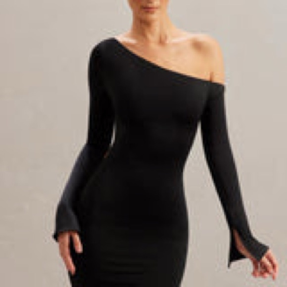 Oh Polly One-Shoulder Dress